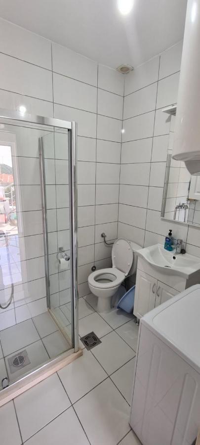 Guest House Ugljevarevic Budva Eksteriør billede