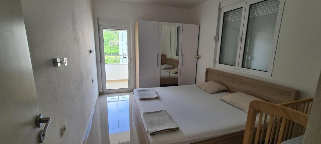 Guest House Ugljevarevic Budva Eksteriør billede